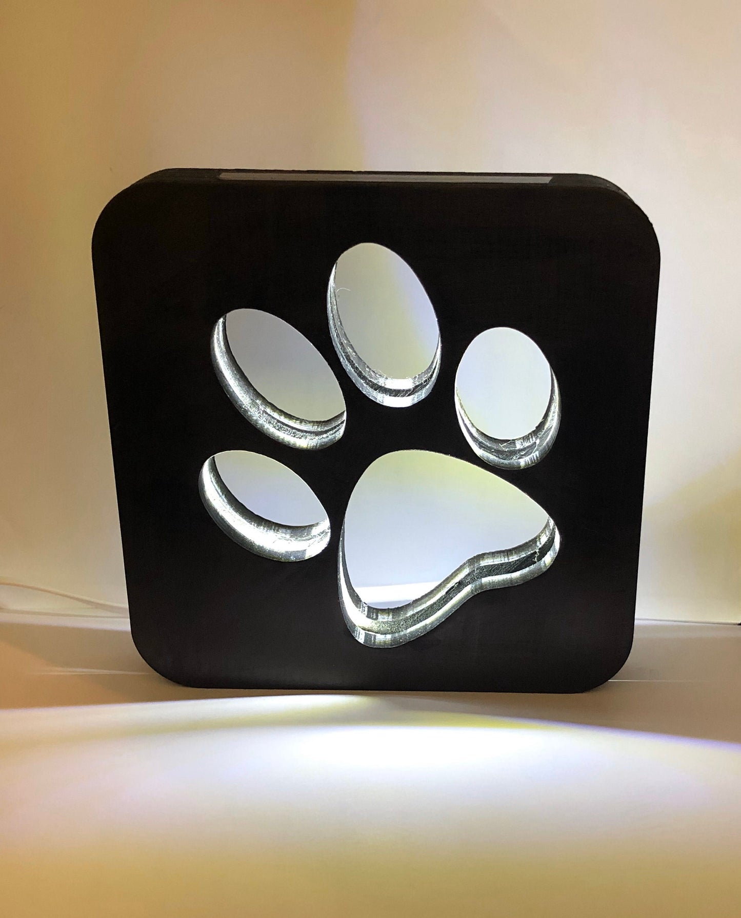 PAW PRINT LIGHTBOX